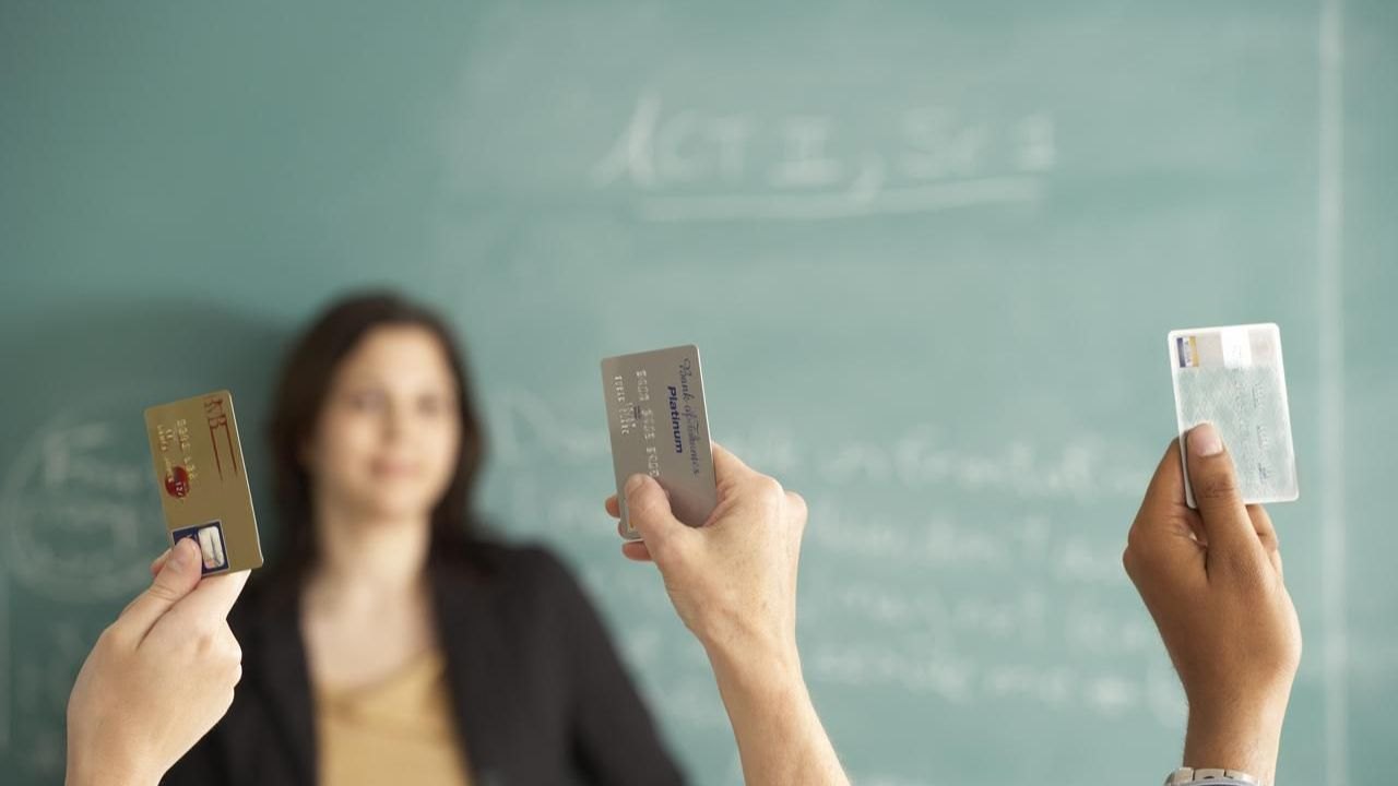 Student Credit 101: Starting Your Financial Journey in the US